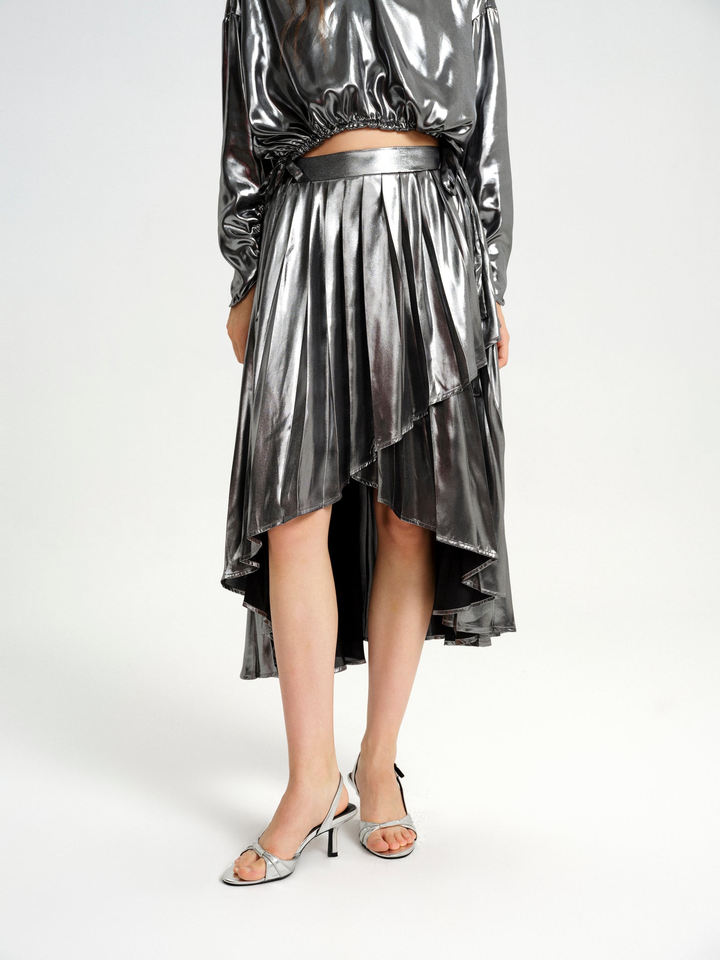 Silver High-Low Drawstring Hoodie & Asymmetrical Pleated Skirt